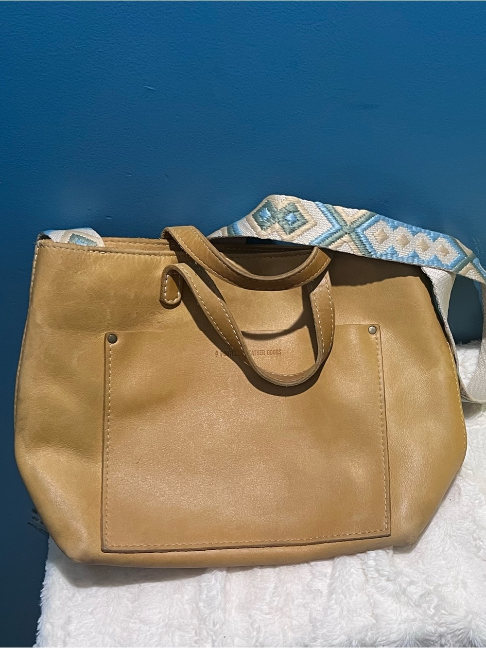 Portland leather Goods Med Zip Crossbody Sunflower